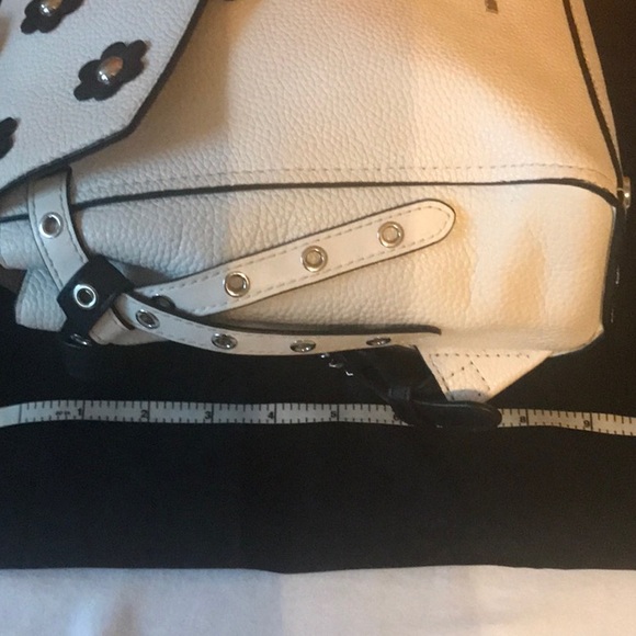 Michael Kors Flower black and white backpack